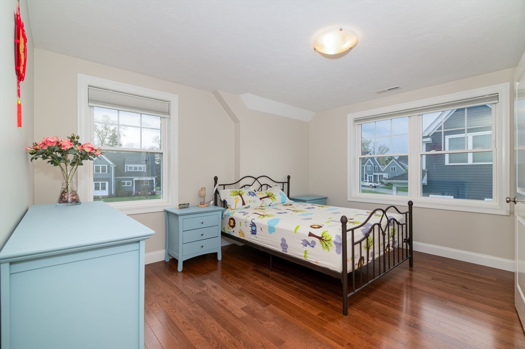51 Tamarack Rd