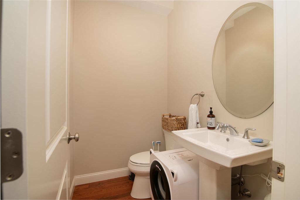 51 Tamarack Rd
