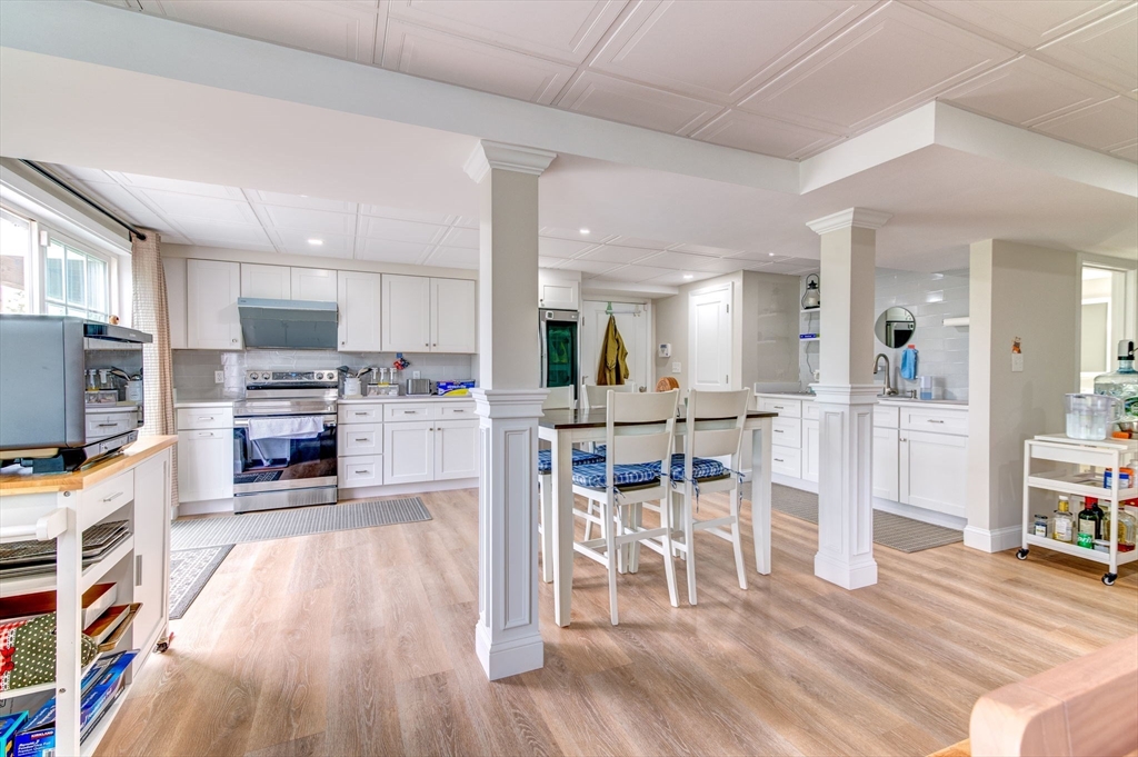 51 Tamarack Rd