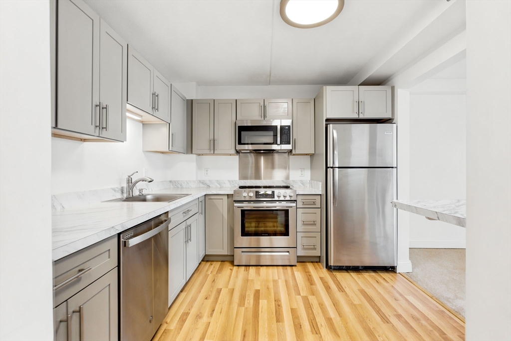 100 Cove Way # 409