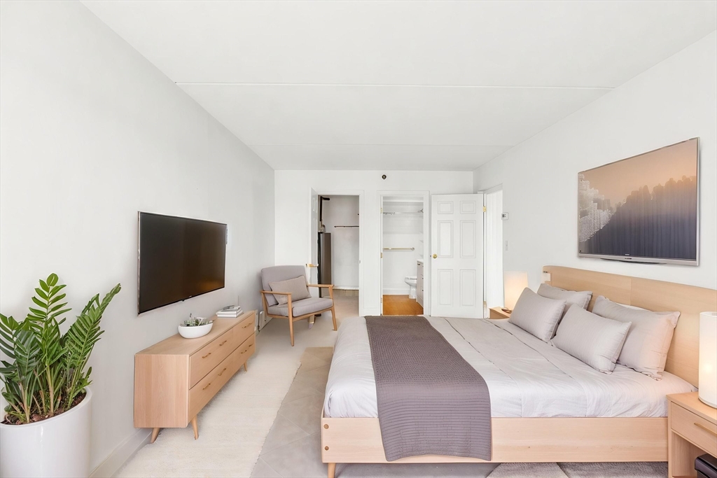 100 Cove Way # 409