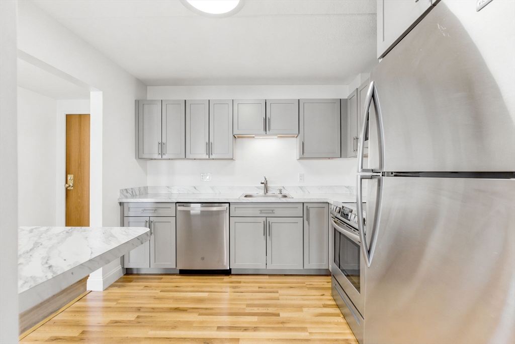 100 Cove Way # 409
