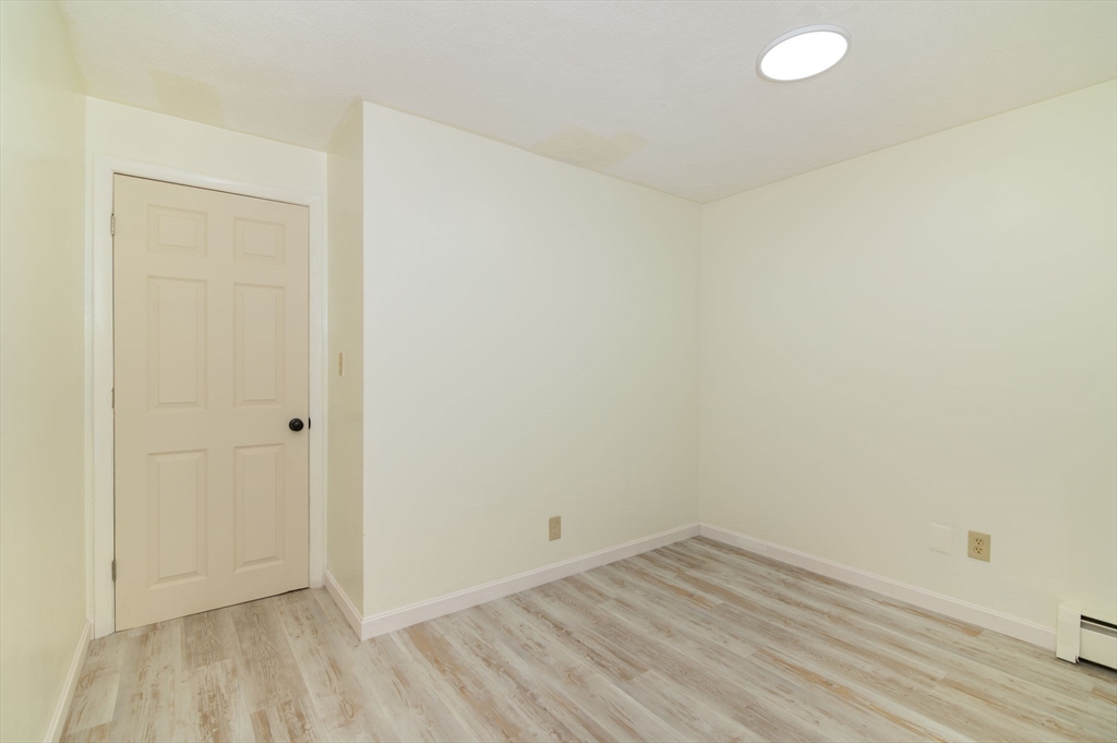 72 Martensen St # 3