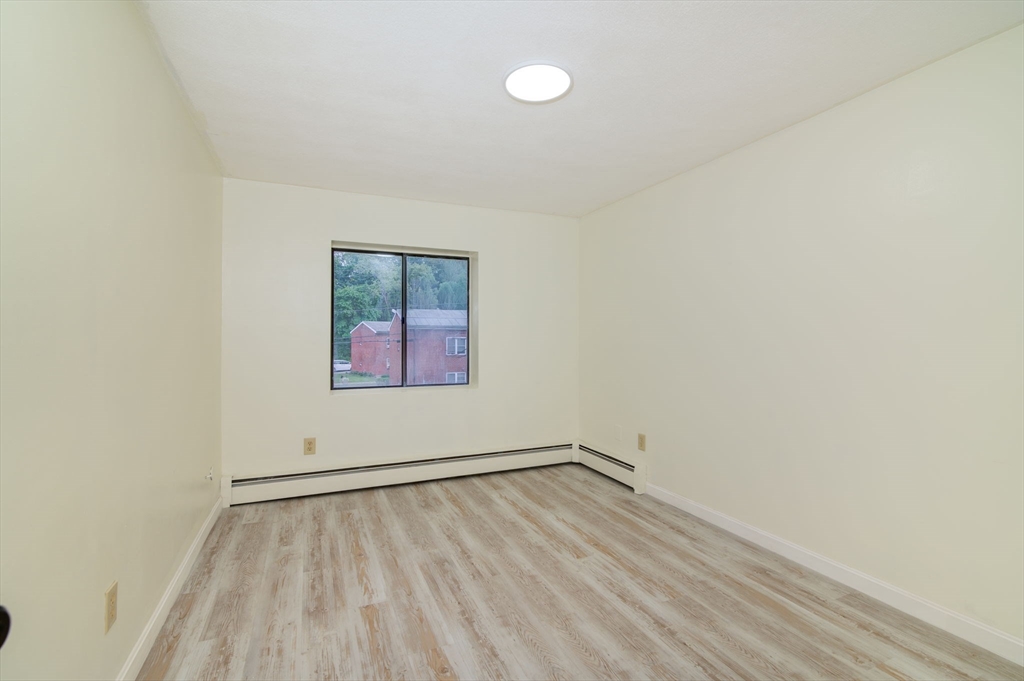 72 Martensen St # 3