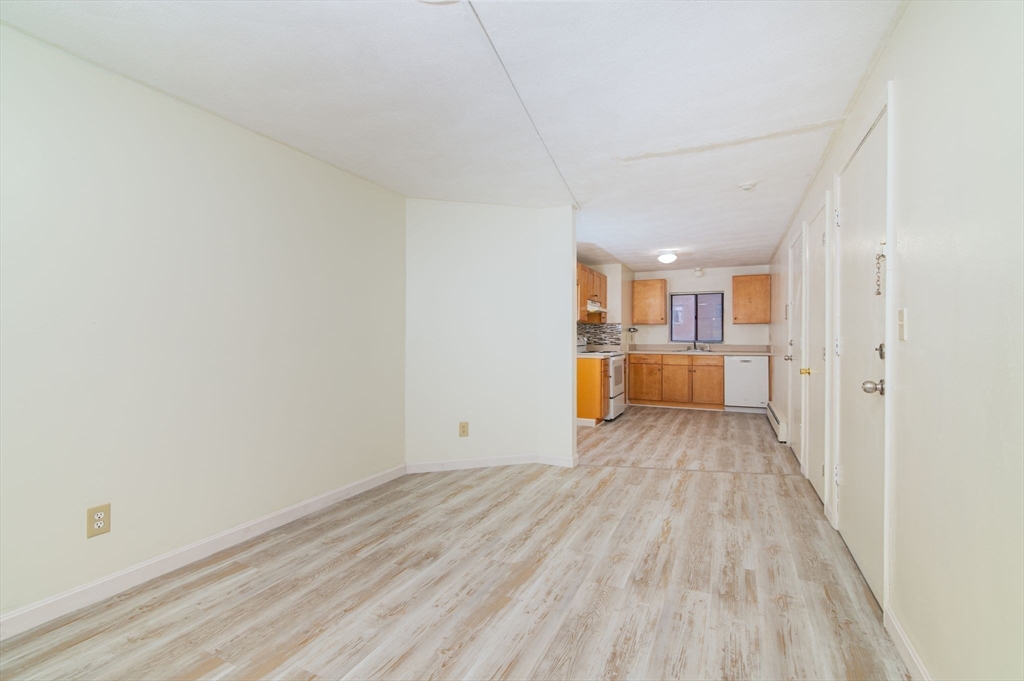 72 Martensen St # 3
