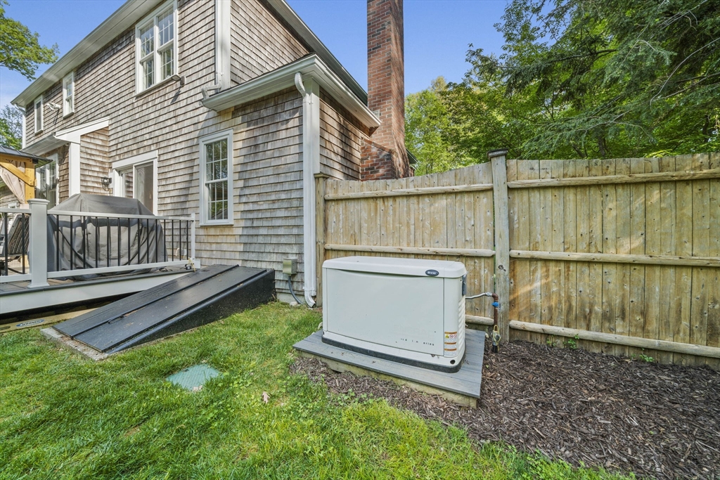 4 Bruce Rd