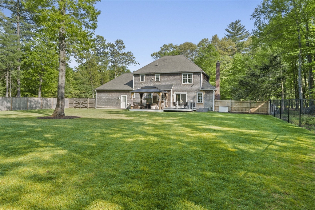 4 Bruce Rd