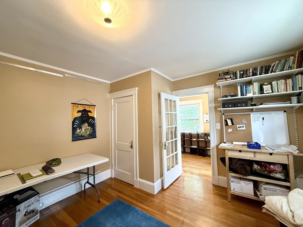 519 Belmont St Unit: 1