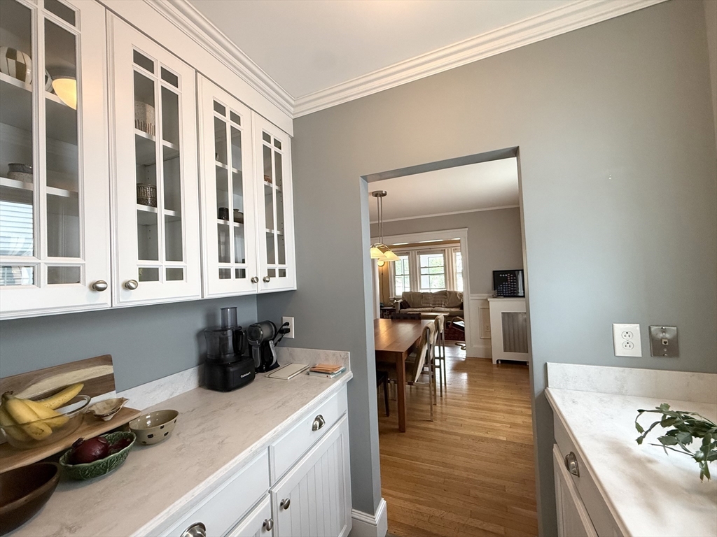 519 Belmont St Unit: 1