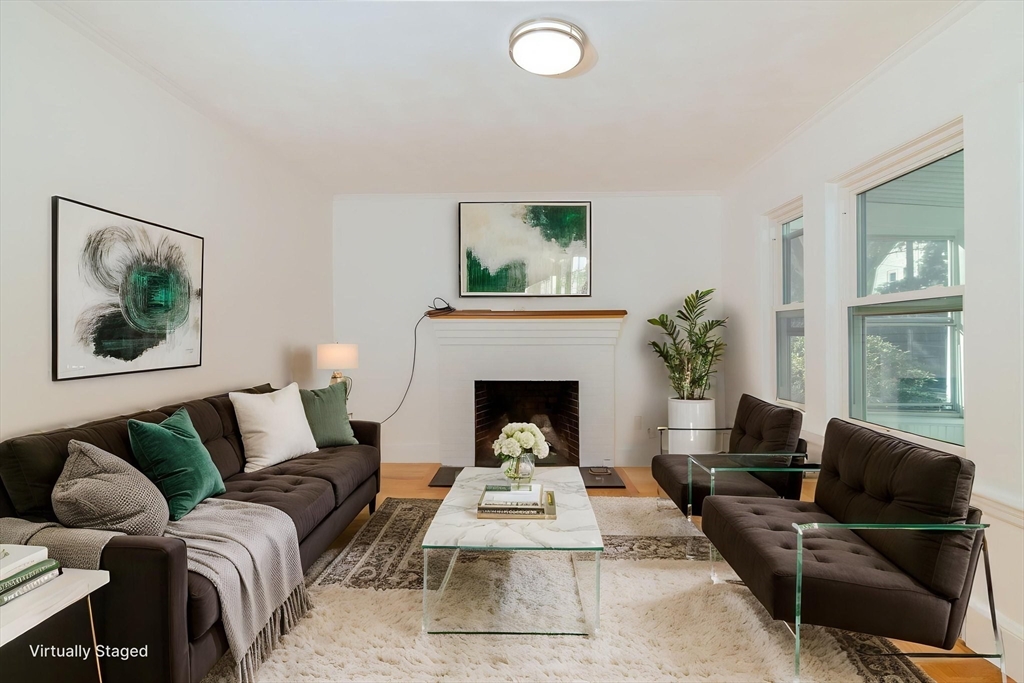 135 Safford St