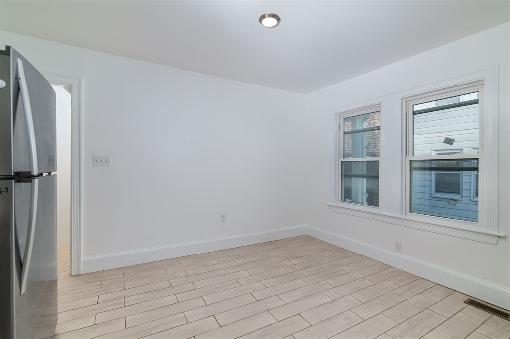 135 Safford St