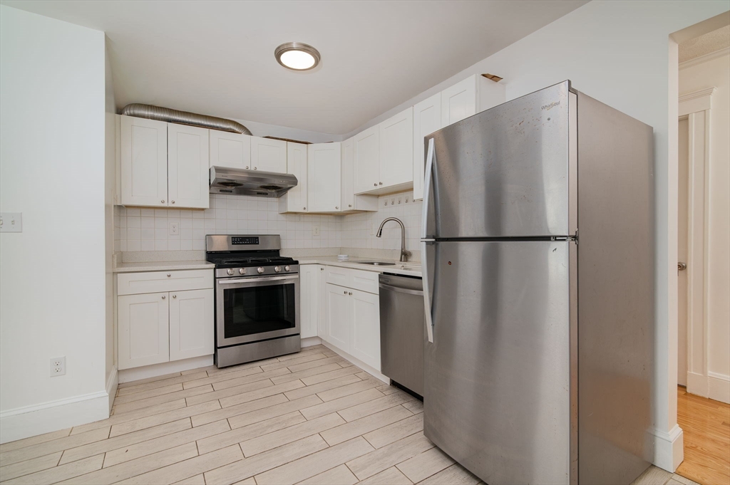 135 Safford St