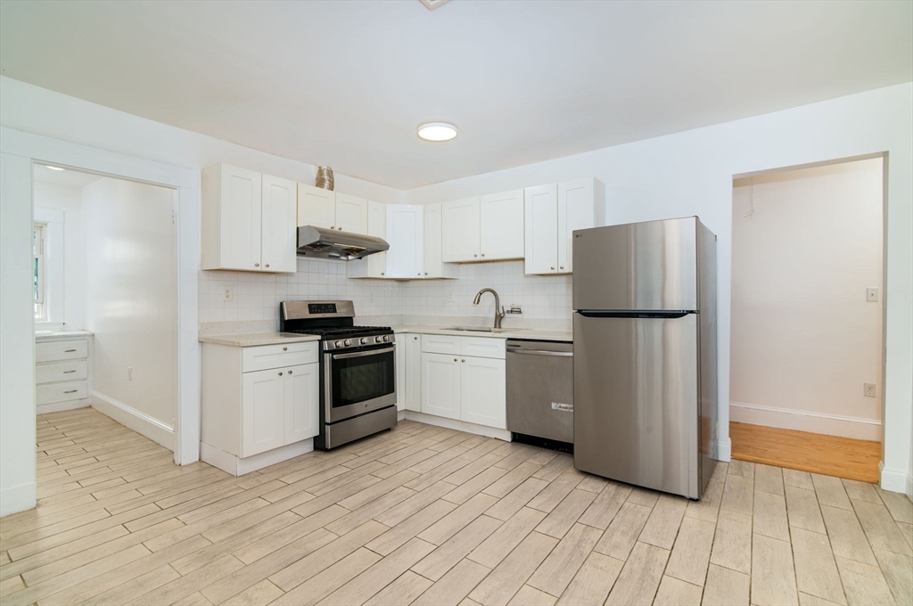 135 Safford St