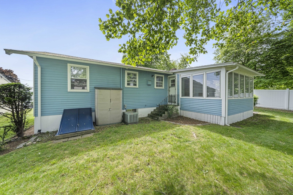 27 Cindy Ln