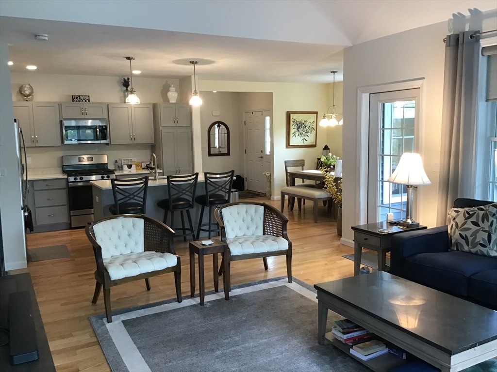 27 Mariners Way # 27