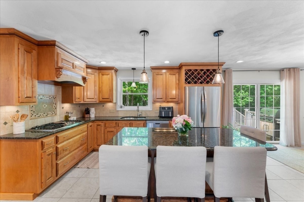 2 Harrison Pl