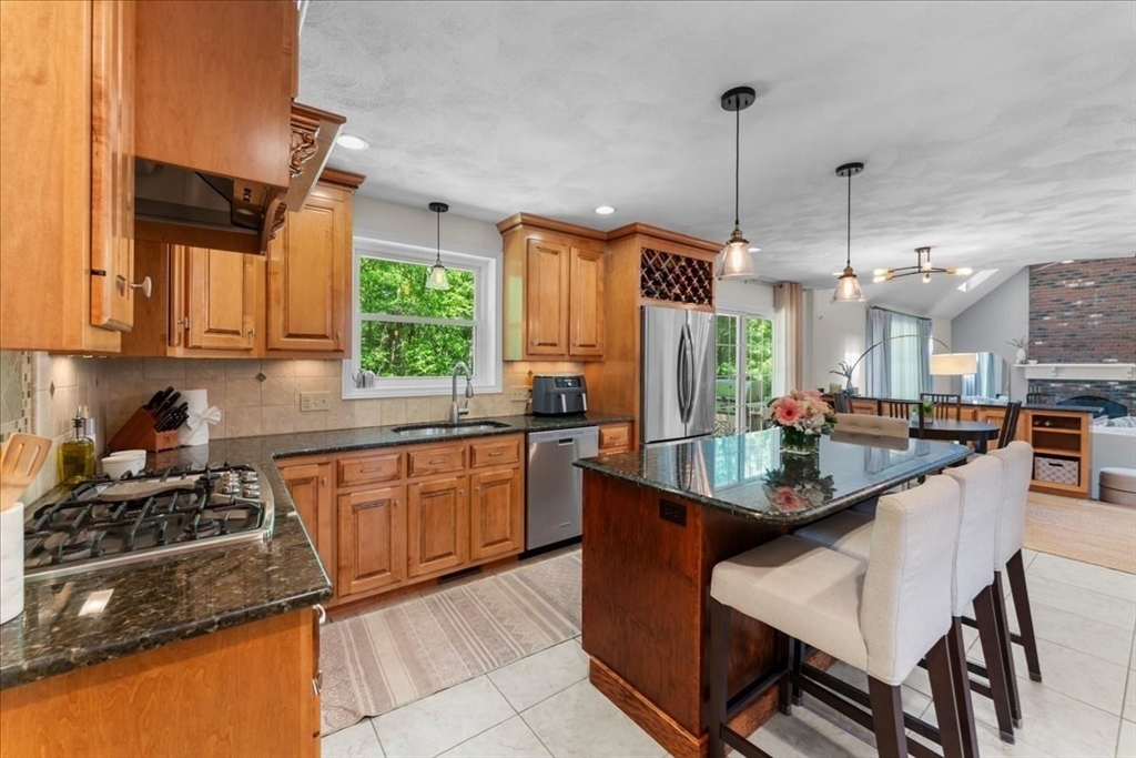 2 Harrison Pl