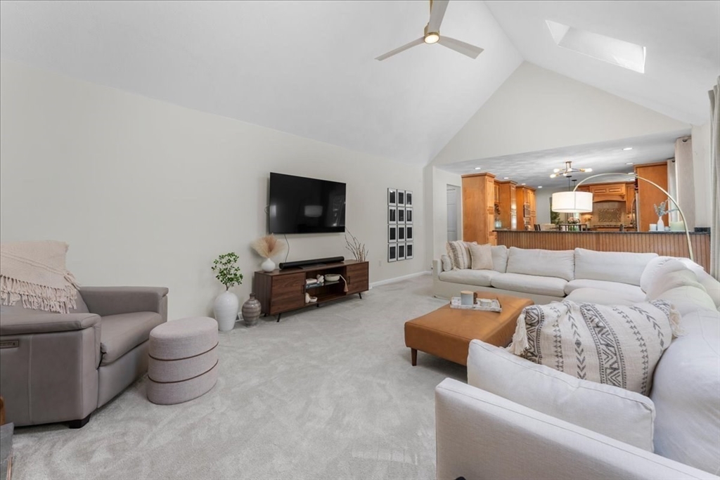 2 Harrison Pl
