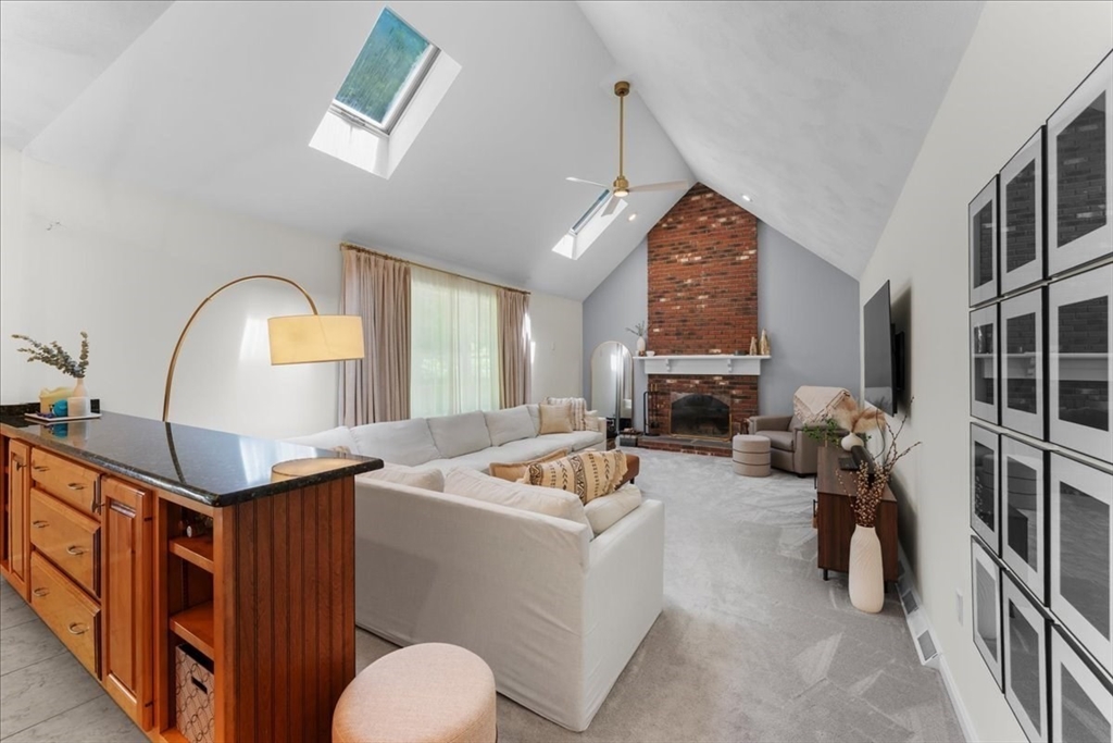 2 Harrison Pl