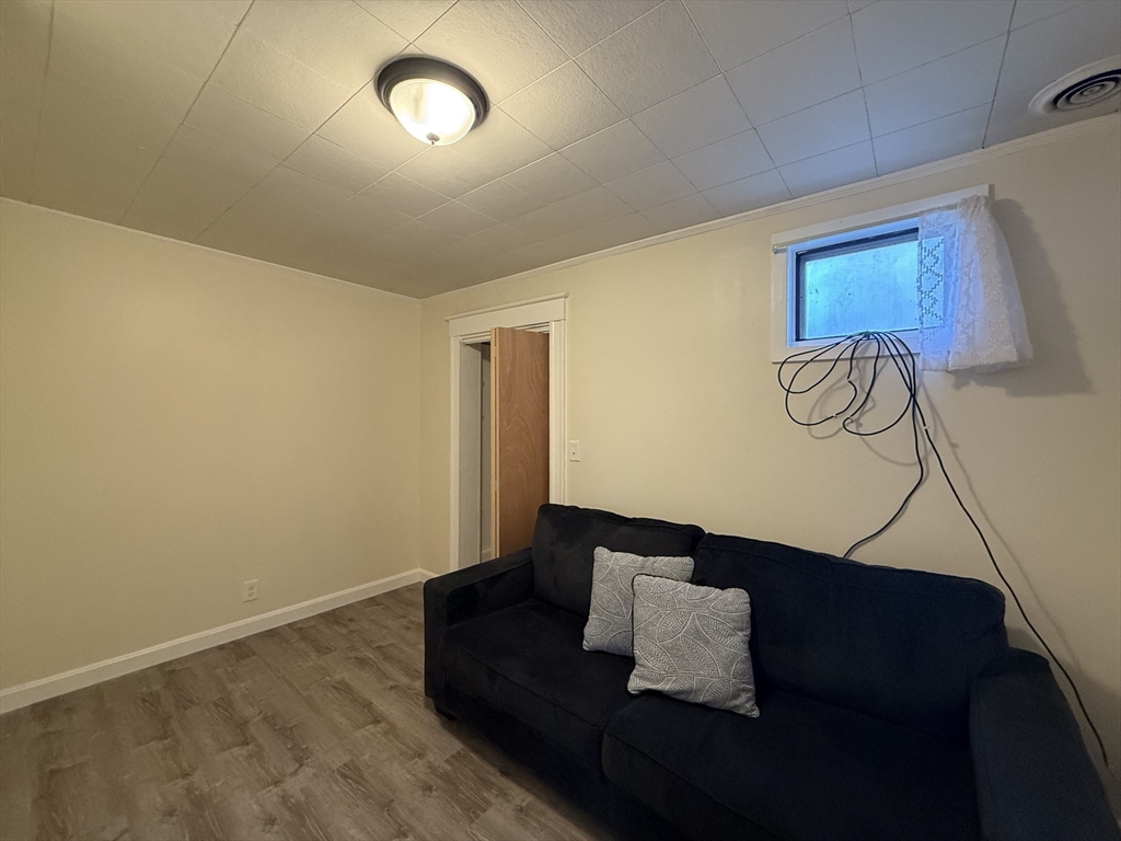 84 Pearl St # 2F