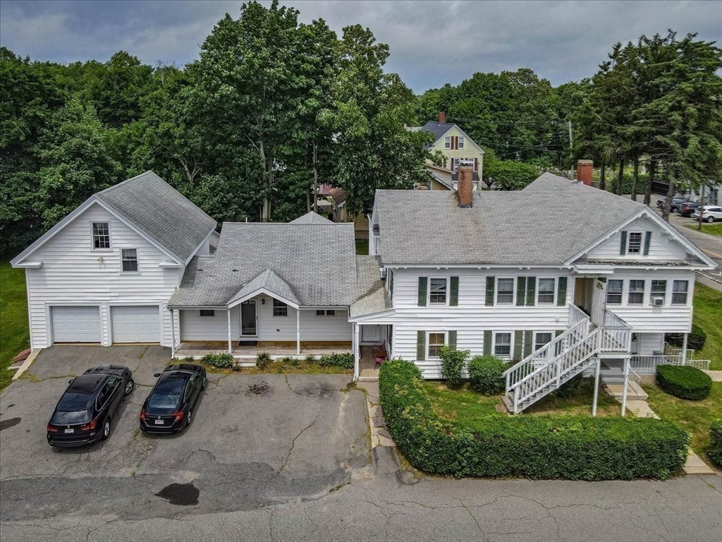84 Pearl St # 2F