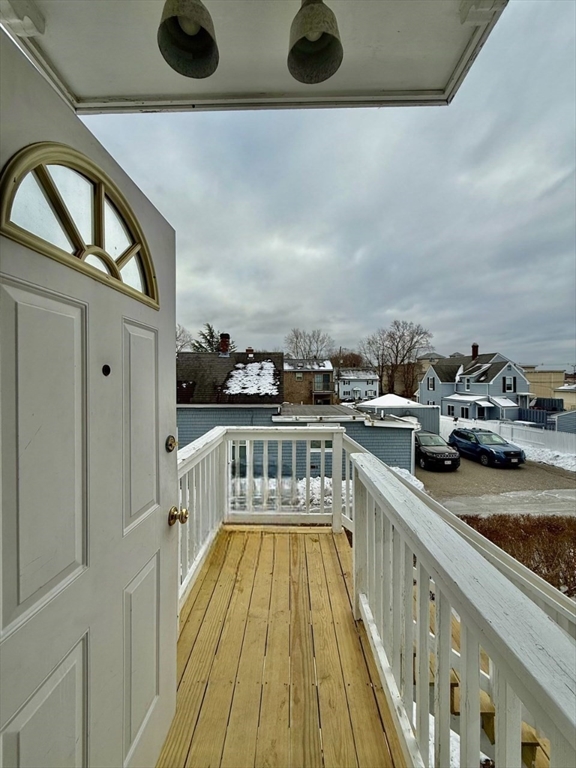 84 Pearl St # 2F