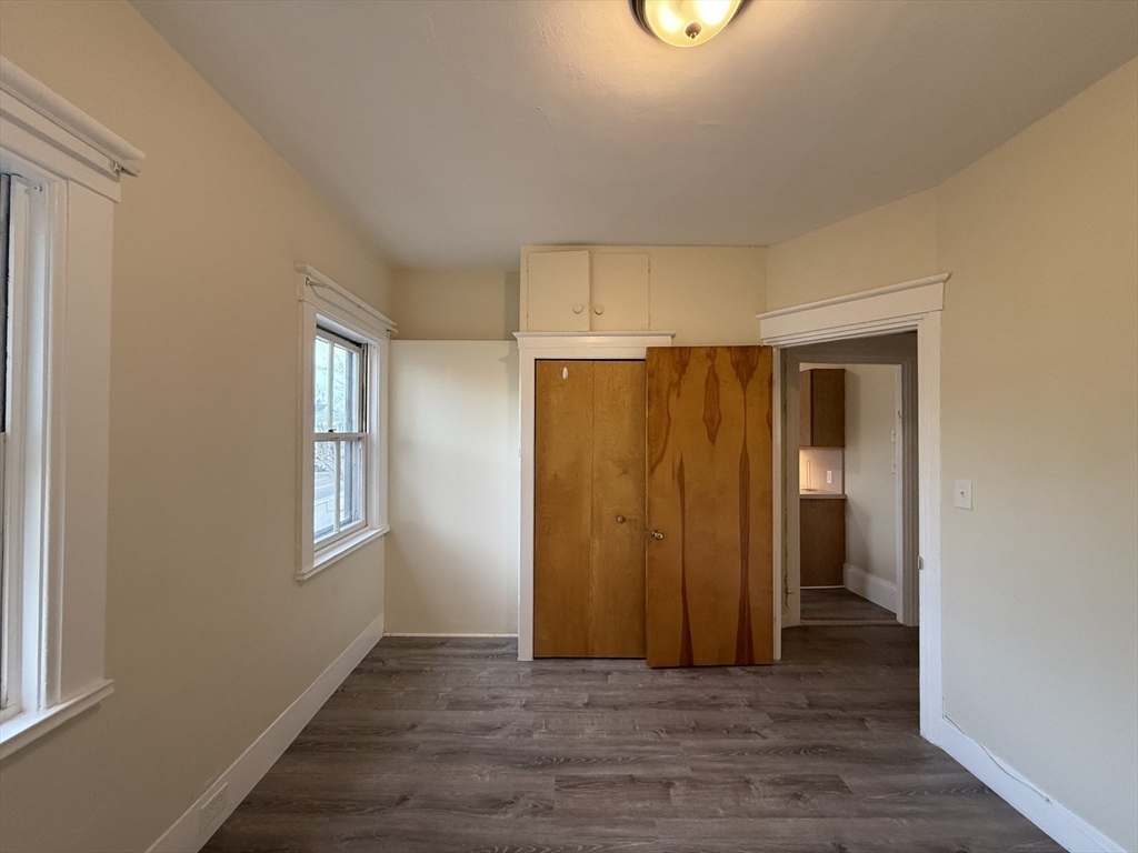 84 Pearl St # 2F