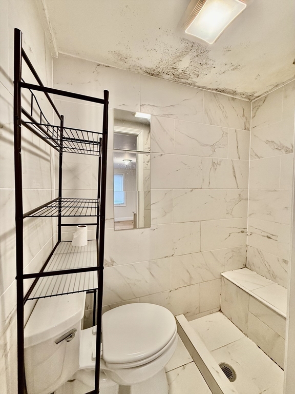 19 Common St # 2