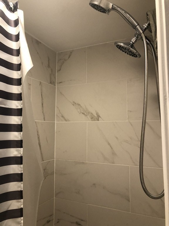 19 Common St # 2