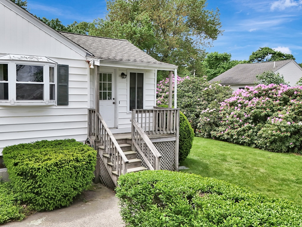 291 Levin Rd