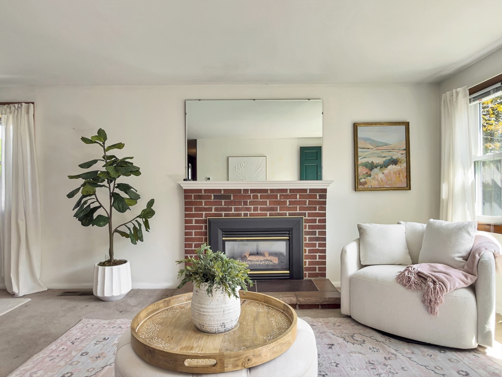 291 Levin Rd