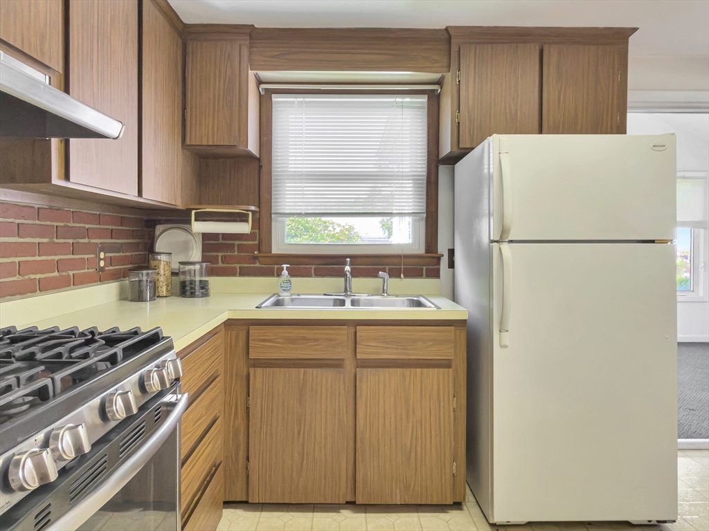 291 Levin Rd
