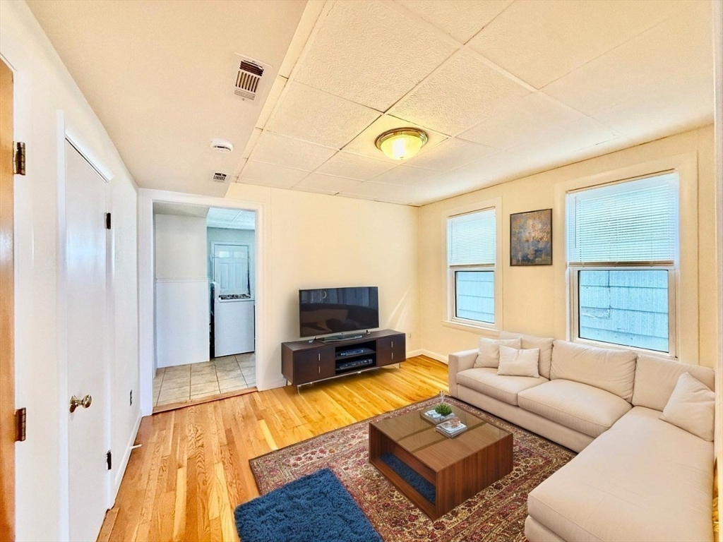 724 Cambridge St Unit: 3