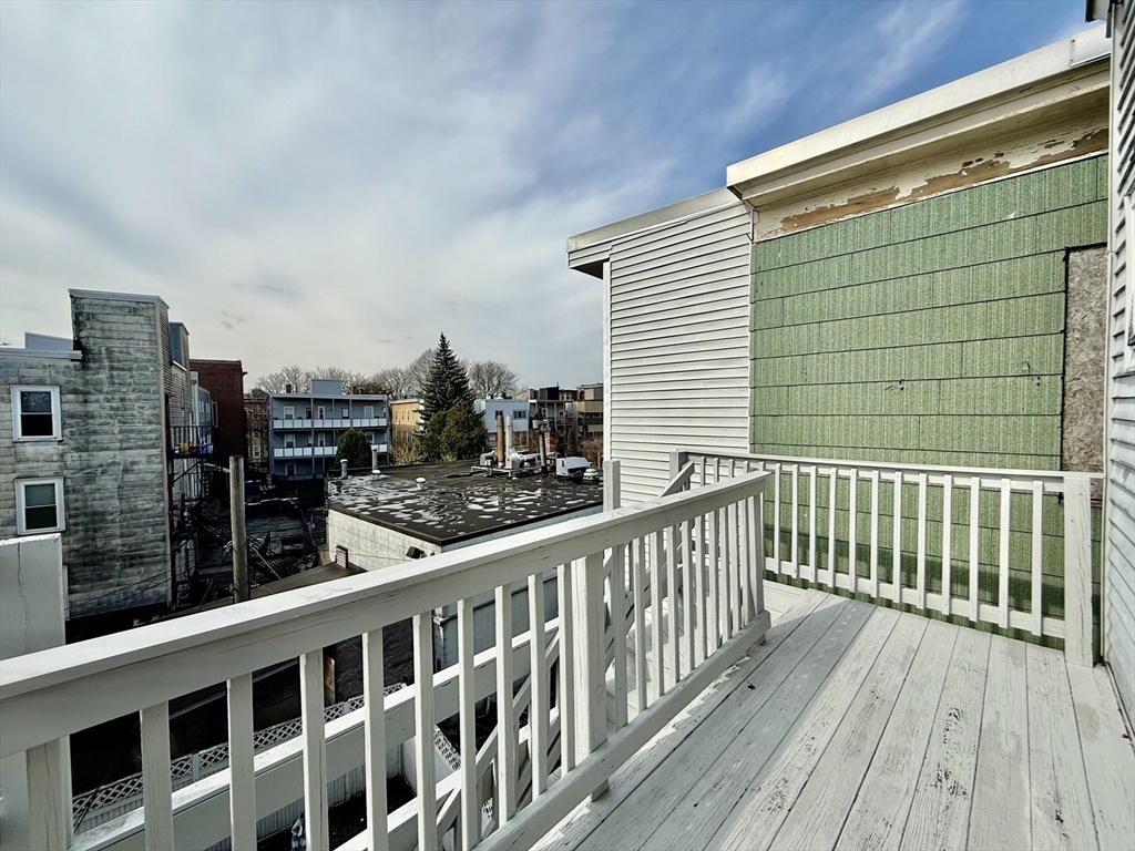 724 Cambridge St Unit: 3