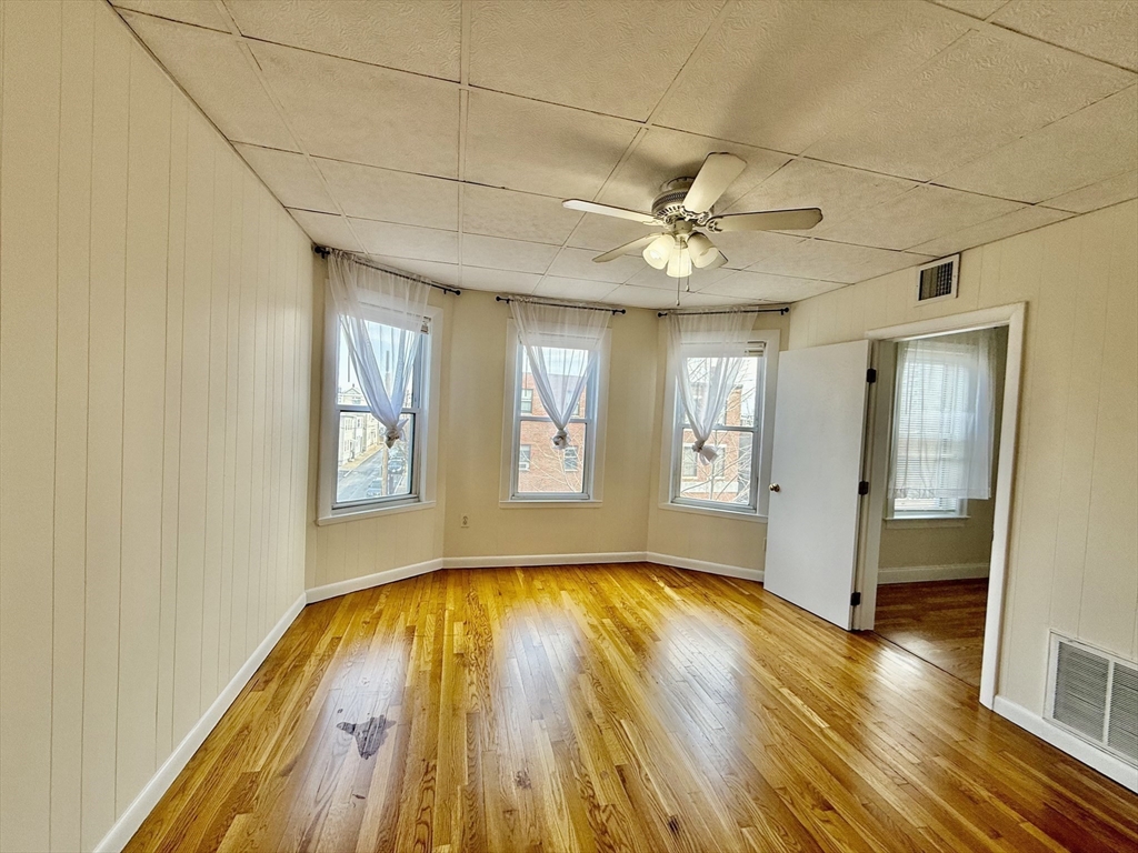 724 Cambridge St Unit: 3
