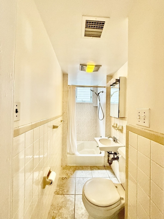 724 Cambridge St Unit: 3