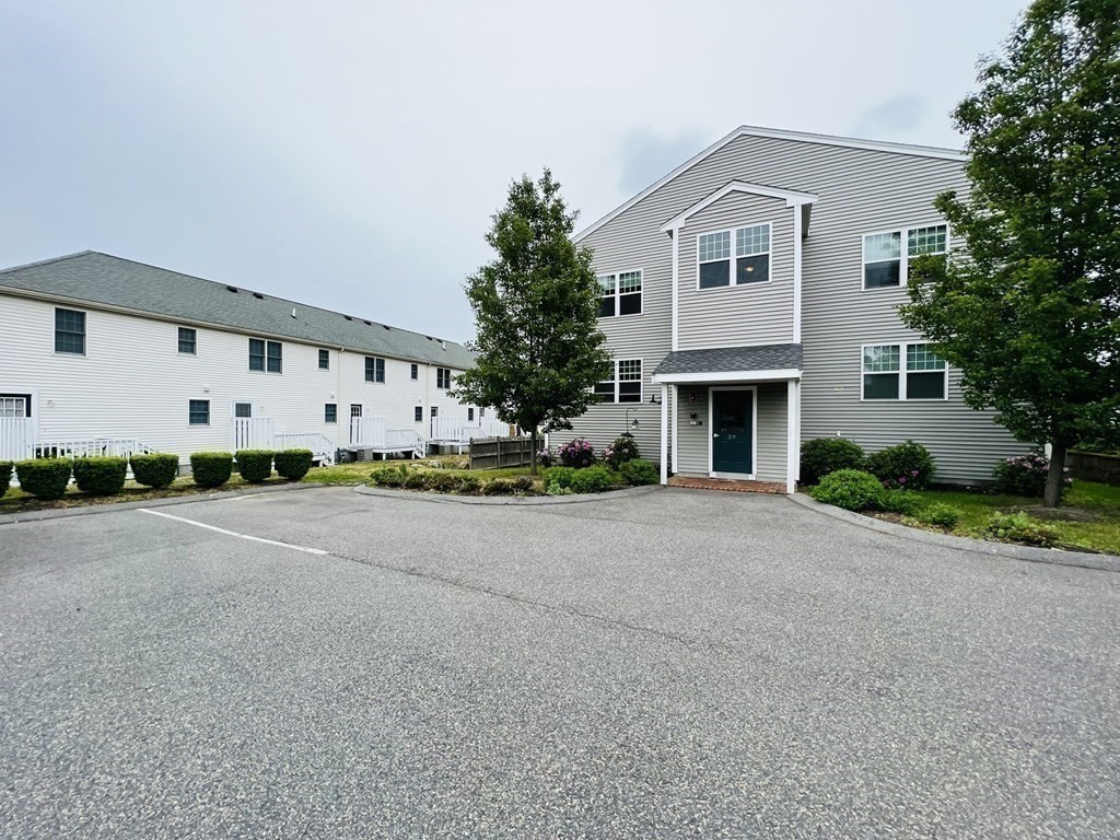 39 Athens St # 4