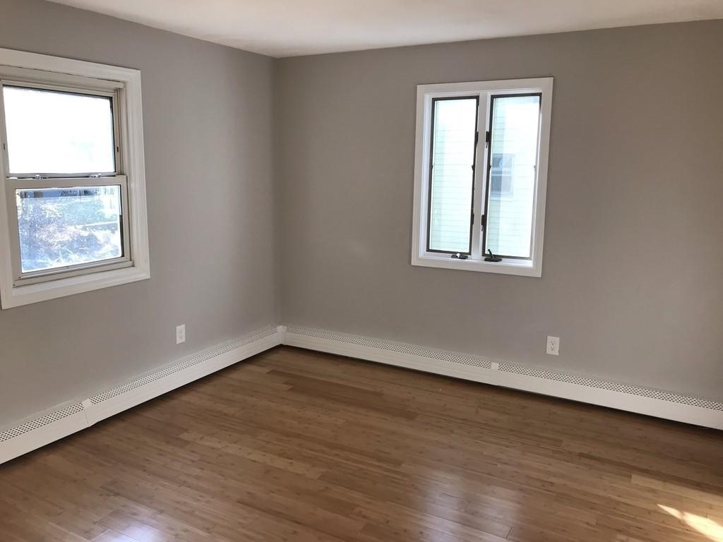 207- 209 Vine St # 2