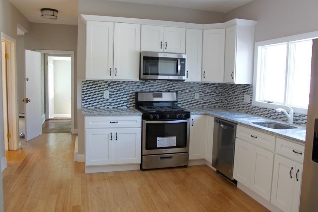 207- 209 Vine St # 2