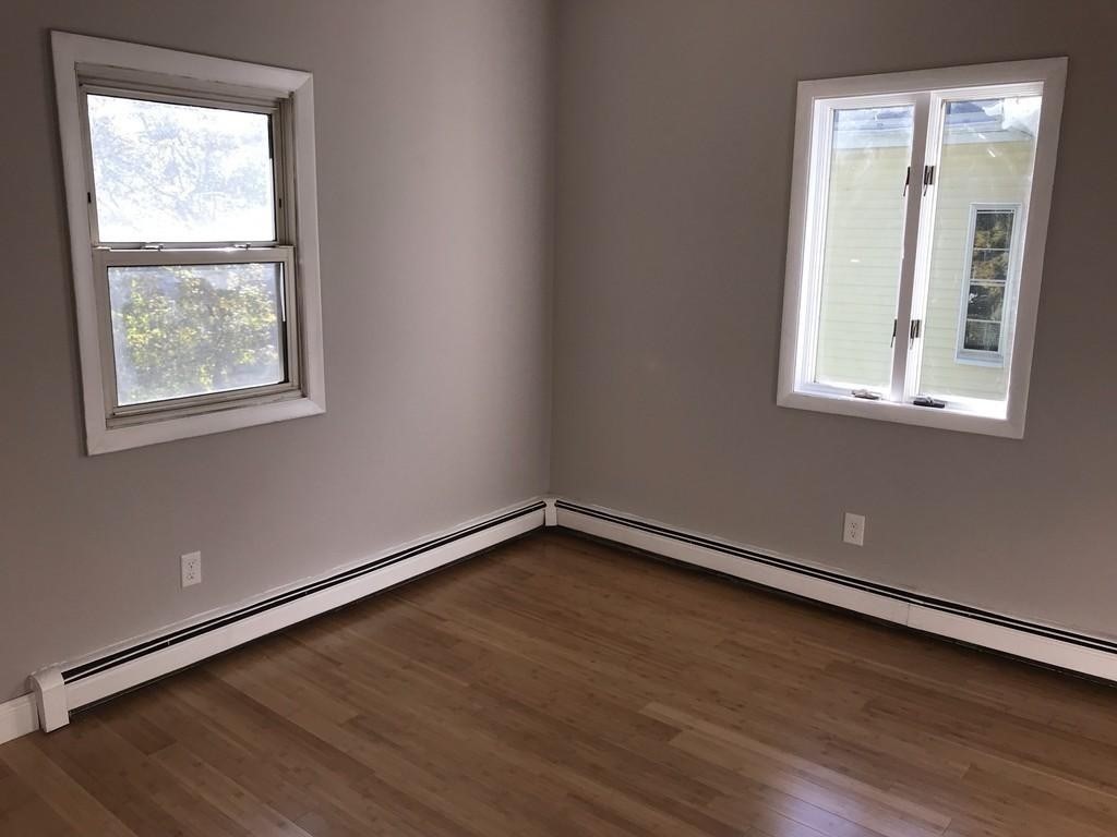 207- 209 Vine St # 2