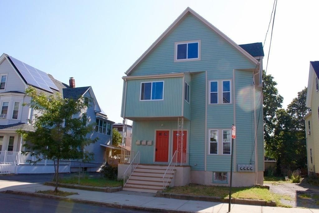207- 209 Vine St # 2