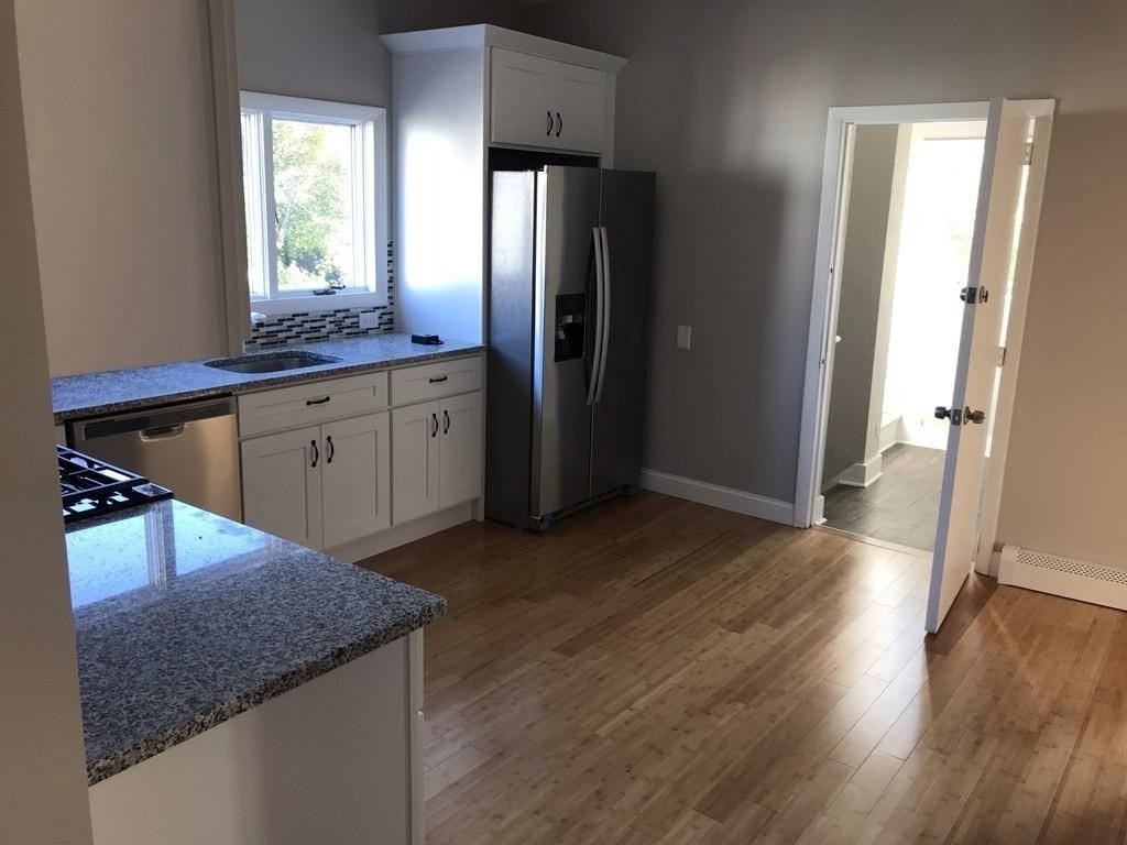 207- 209 Vine St # 2