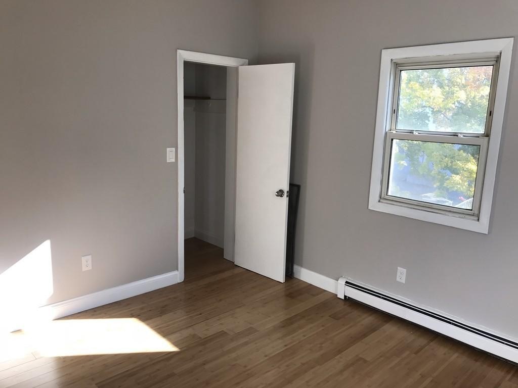 207- 209 Vine St # 2