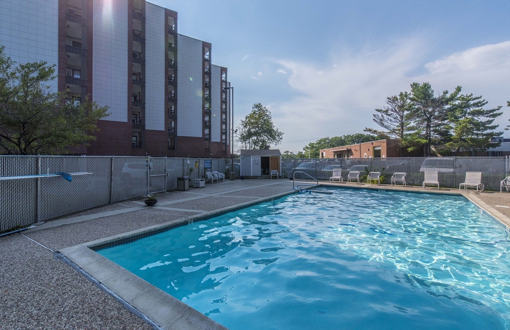 90 Quincy Shore Dr Unit: 108