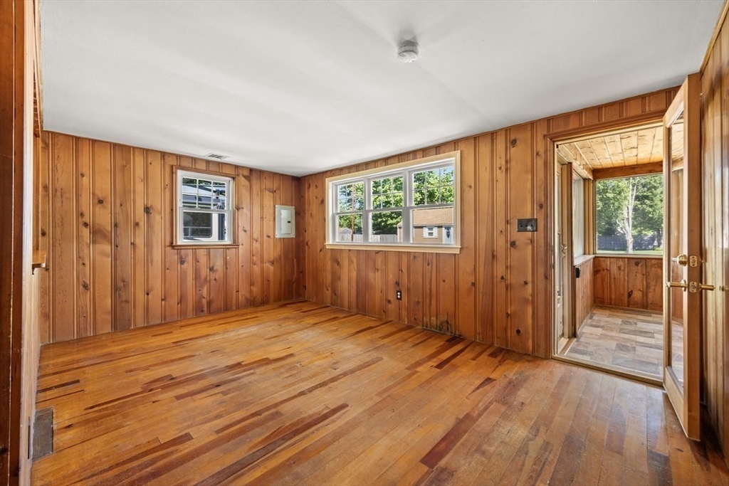 111 Hartford Rd