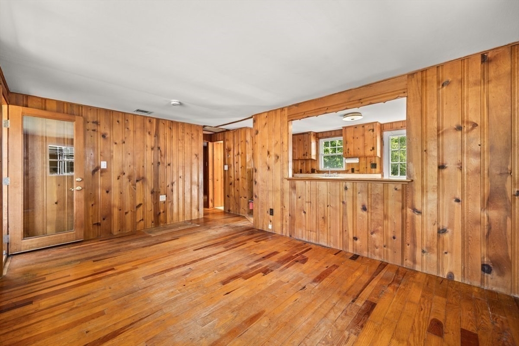 111 Hartford Rd