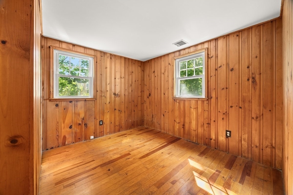 111 Hartford Rd