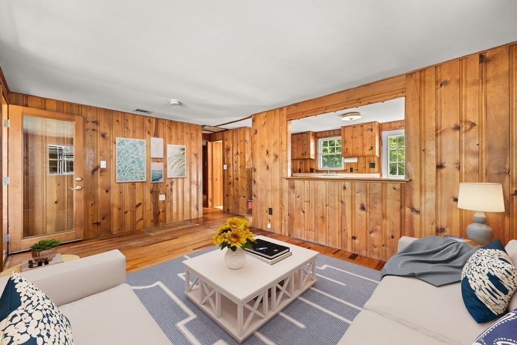 111 Hartford Rd