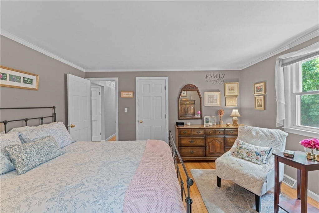579 Walnut St