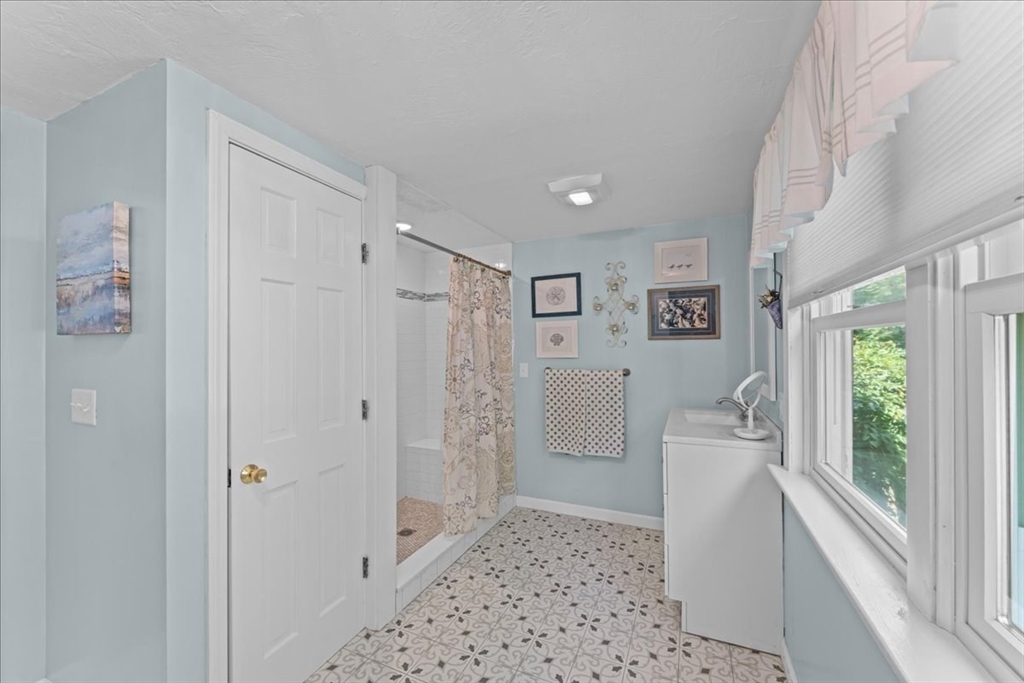 579 Walnut St